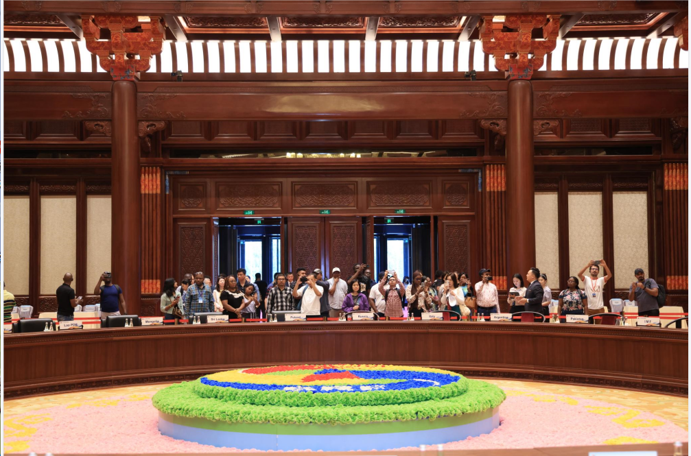 外國記者走進懷柔 探訪國際會都與新農(nóng)村建設(shè)2.png