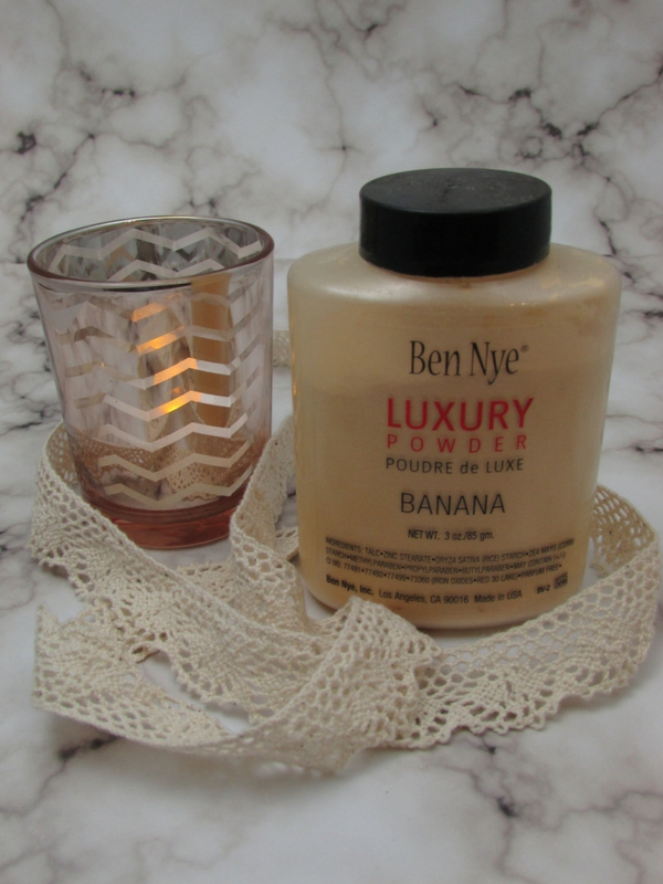 Ben Nye Luxury Banana Powder